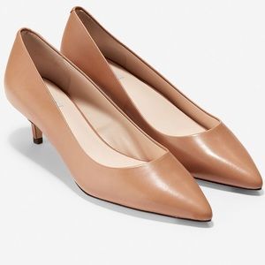 COLE HAAN Vesta Low tan Pump heels